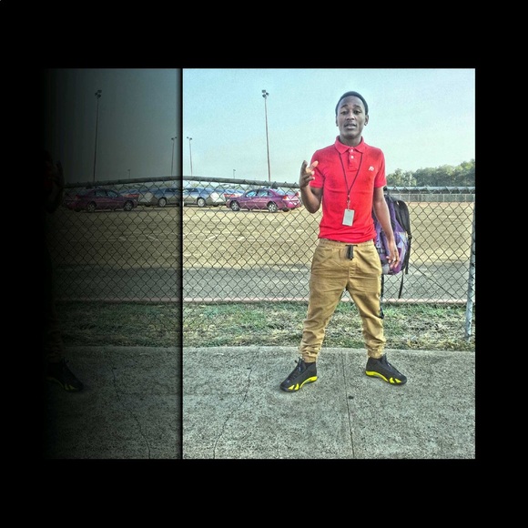 Profile Picture of Emanuel Wallis (@wseno) on Poshmark