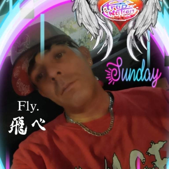 Profile Picture of Matthew Wharton (@matthew_wharton) on Poshmark