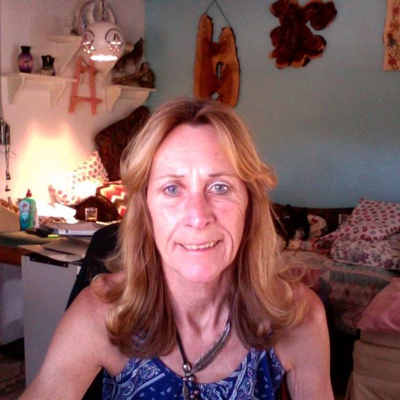 Profile Picture of Tracy Simon (@tracysimon648) on Poshmark