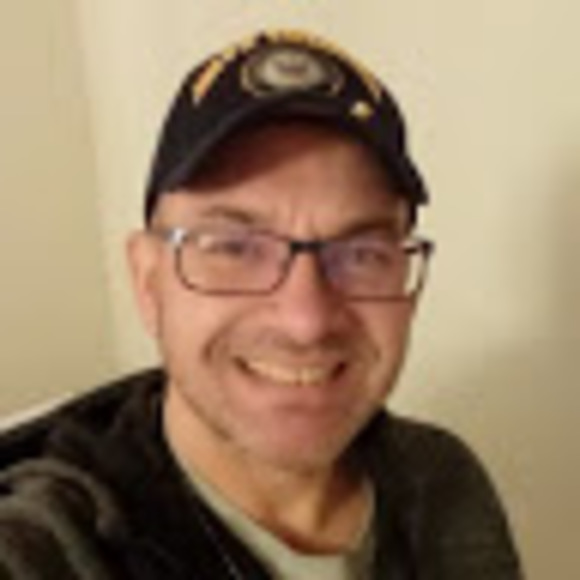 Profile Picture of Scott Slayton (@duritebuyme) on Poshmark