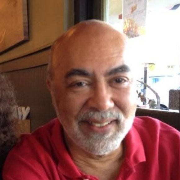 Profile Picture of Ted Lenox (@hanklen) on Poshmark