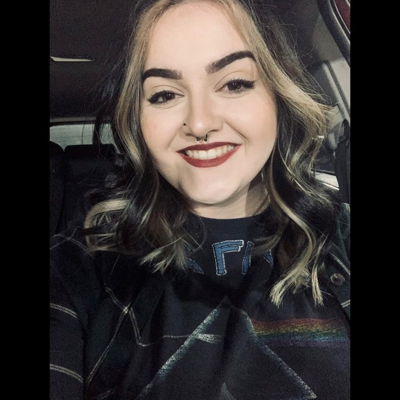 Profile Picture of Dorothy Mouritsen (@dmouritsen) on Poshmark