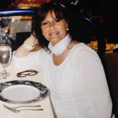 Profile Picture of Beth Flanders (@@bethflanders) on Twitter