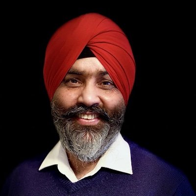 Profile Picture of Simran Singh (@simranmusik) on Twitter