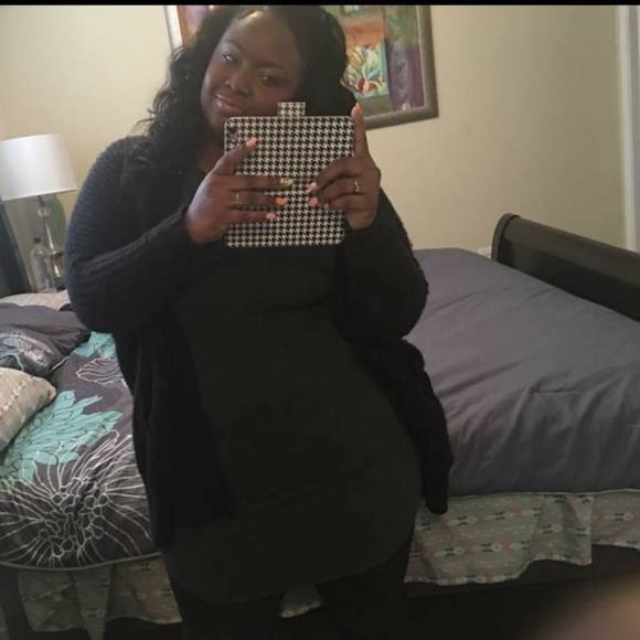 Profile Picture of Coco Chenelle (@coco757) on Poshmark