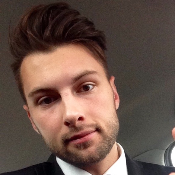 Profile Picture of Jake Downs (@jdownsy7) on Poshmark