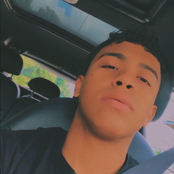 Profile Picture of John Rivera (@saaajohn) on Poshmark