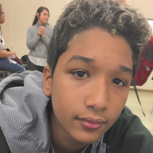 Profile Picture of Eric Cabrera (@ericlove99) on Poshmark