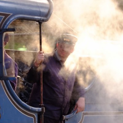 Profile Picture of Barry Kelly (@ConductorKelly) on Twitter