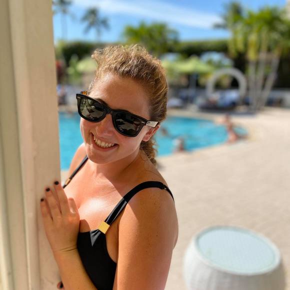 Profile Picture of Ashley Schlissel (@ashleydancer123) on Poshmark