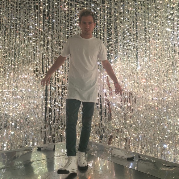 Profile Picture of Daniel Devine (@danieldevine129) on Poshmark