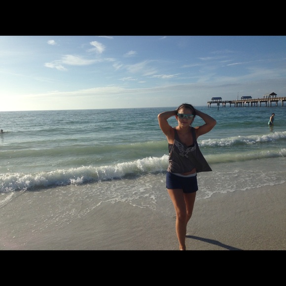 Profile Picture of Danielle Konopa (@dk939) on Poshmark