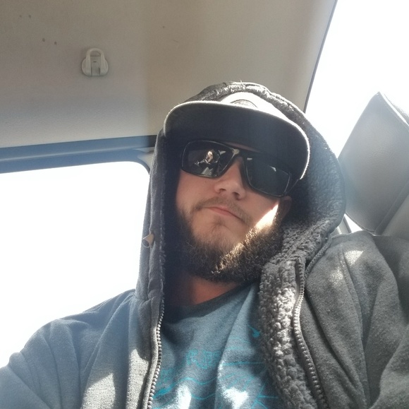 Profile Picture of Dustin Hill (@dustinmhill08) on Poshmark