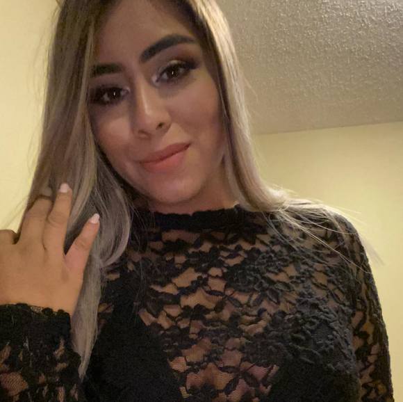 Profile Picture of Kattia R benavides (@fanny_kattia) on Poshmark