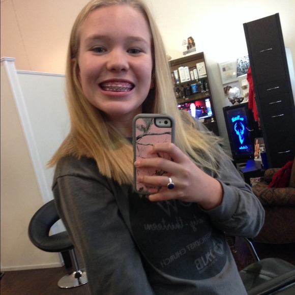 Profile Picture of Lindsay Strohm (@lindsaypaige7) on Poshmark