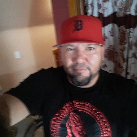 Profile Picture of Gamaliel Reyes (@gamaliel_r) on Poshmark
