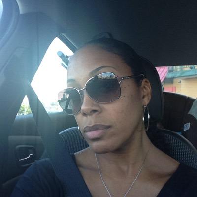 Profile Picture of Delores Robinson (@DeeRobinson1971) on Twitter