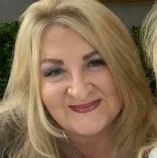Profile Picture of Elizabeth Stoops (@elizabeth.stoops.5) on Facebook