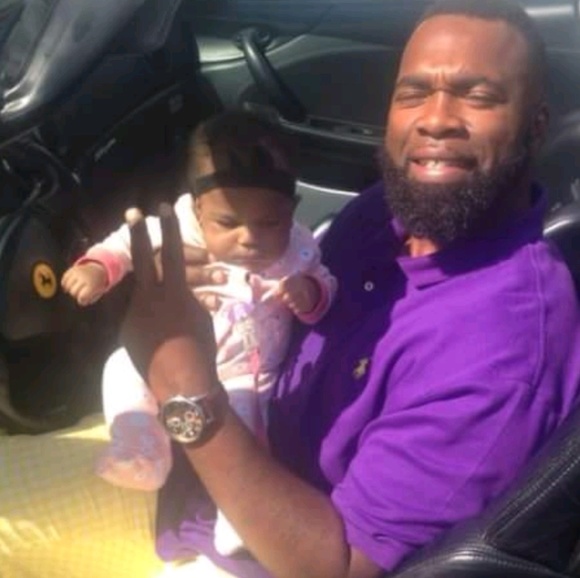 Profile Picture of David Lias (@davidlias) on Poshmark