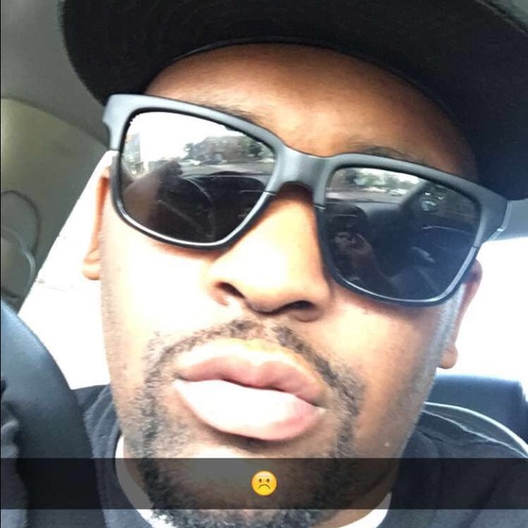 Profile Picture of Dwayne Franklin jr p (@geefloyd) on Poshmark