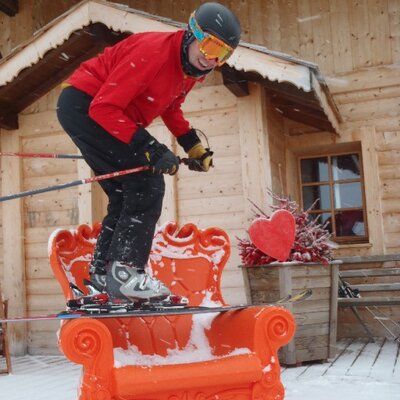 Profile Picture of Hand Made Projects (@HandMadeAdrian) on Twitter