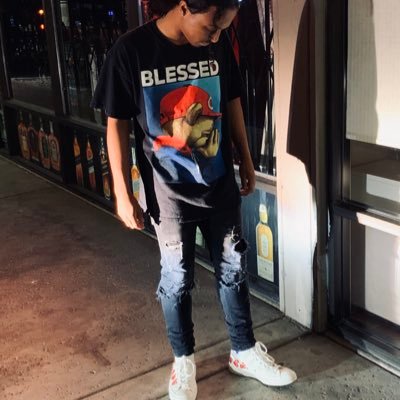Profile Picture of 1-800-BRAD LIT (@bradl1t) on Twitter