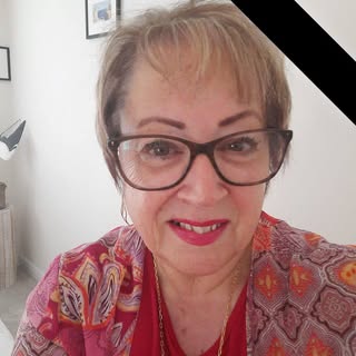 Profile Picture of Sandra Pullen (@scrapbookangels) on Instagram