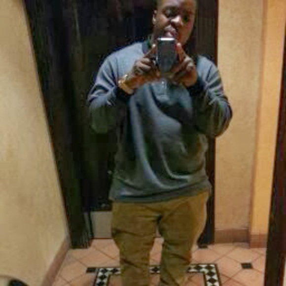 Profile Picture of Xavier Baldwin (@xavier523395) on Poshmark