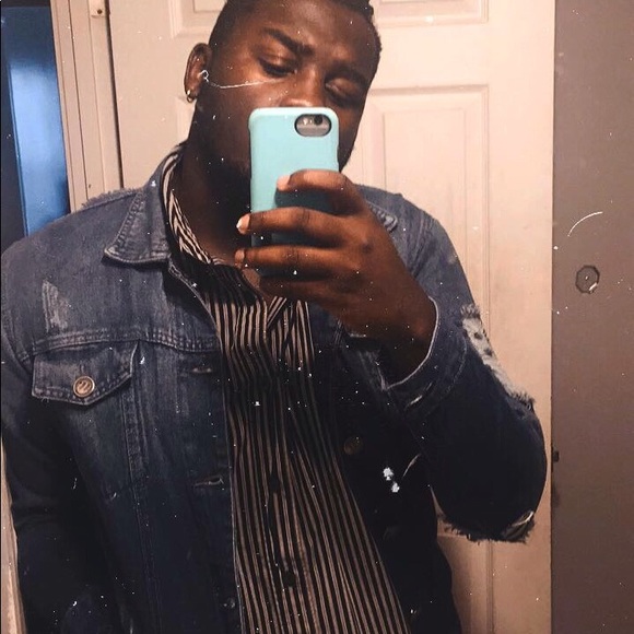 Profile Picture of Joel Gilbreath (@dreamkxng) on Poshmark