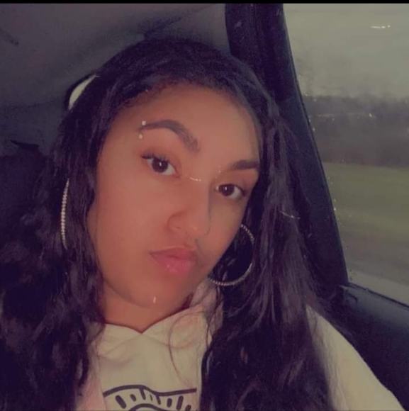 Profile Picture of Jasmine Stokes (@jasminestoke214) on Poshmark