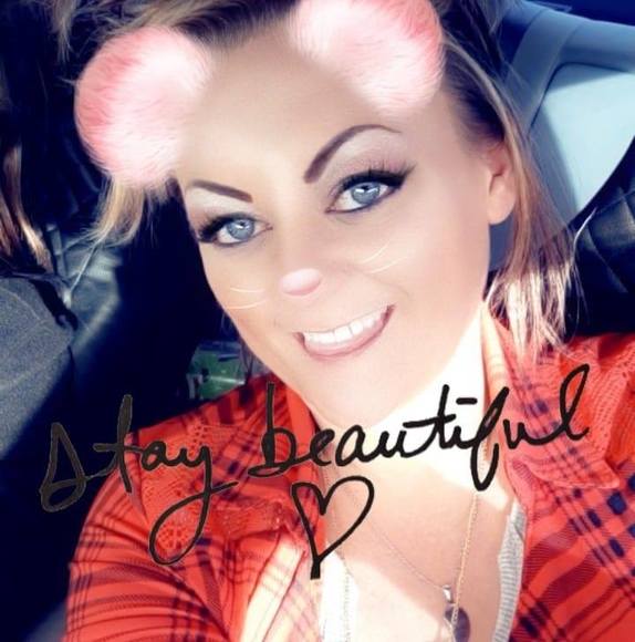 Profile Picture of Amanda Graham (@alg28) on Poshmark