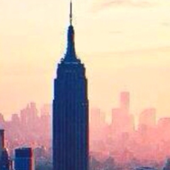 Profile Picture of Kaitlyn Rhinesmith (@krhinesmith) on Poshmark