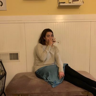 Profile Picture of Thumb With A Wig (@ewall696) on Twitter