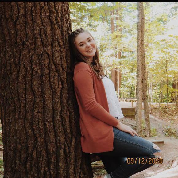 Profile Picture of Madison Berrill (@madisonberrill) on Poshmark