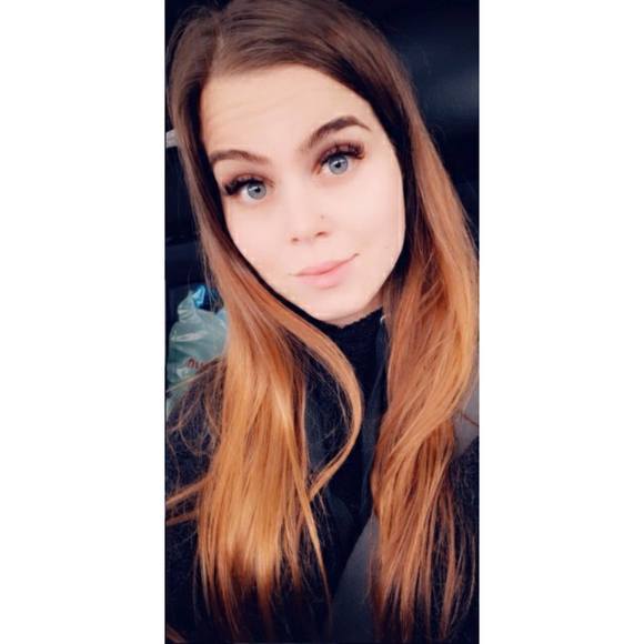 Profile Picture of Brandy Schneider (@brandillz) on Poshmark