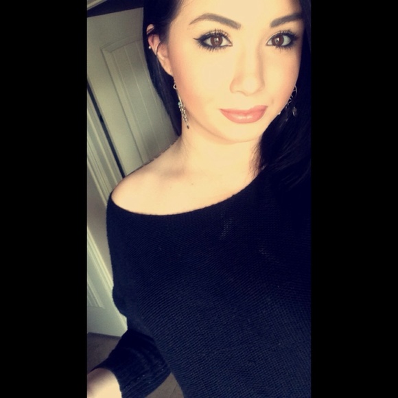 Profile Picture of Bailey Schultz (@baileyschultz) on Poshmark