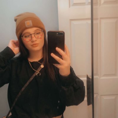 Profile Picture of Lauren Mcdermott (@_lauren_emily) on Twitter