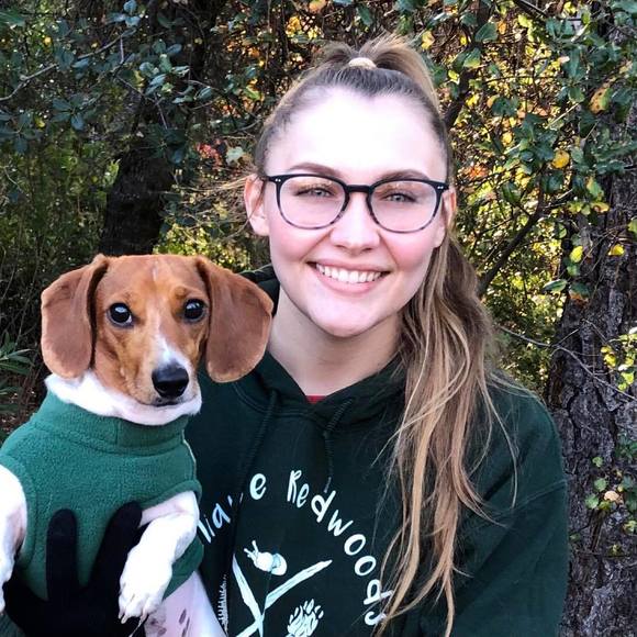 Profile Picture of Kaitlin Schoch (@knschoch) on Poshmark