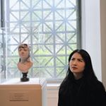 Profile Picture of Chunyan Zhang (@zoe.zhang.art) on Instagram