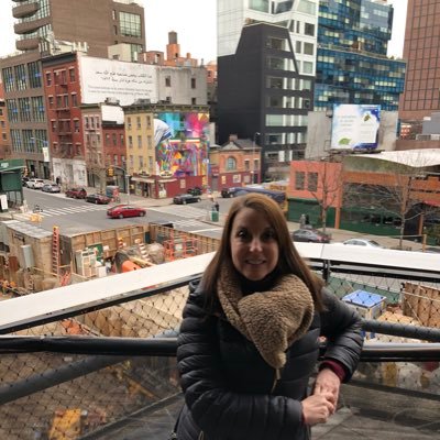 Profile Picture of Jaimie Page (@jaimiehas2eyes) on Twitter