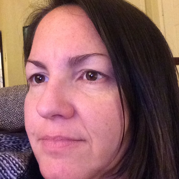 Profile Picture of Laura Kulis (@lkulis) on Poshmark
