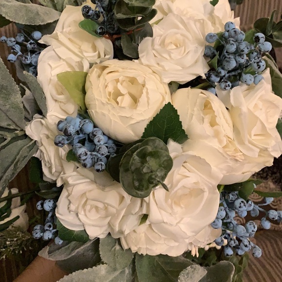 Profile Picture of Layla Abada (@snowflake2920) on Poshmark