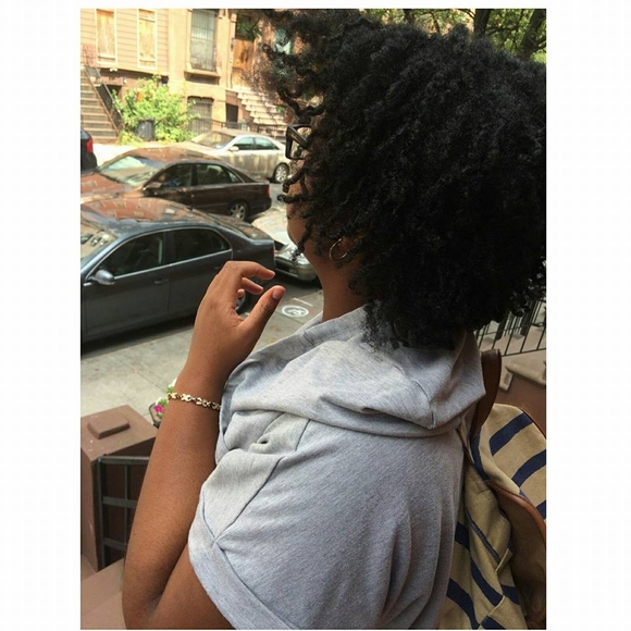Profile Picture of Tara Worrell (@tarajw1) on Poshmark