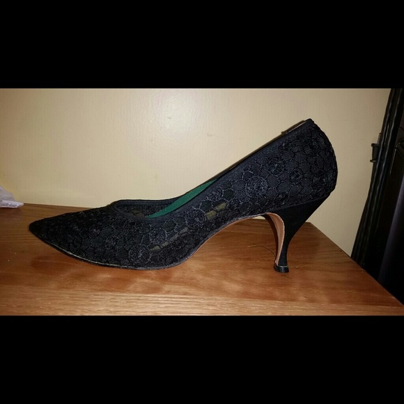 Profile Picture of Cheryl Goettsche (@chibi61) on Poshmark