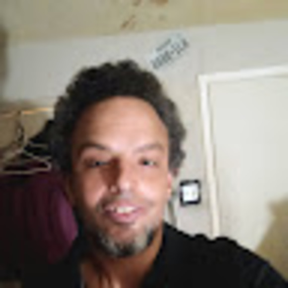 Profile Picture of Joshua dan Williams (@joshuadanw) on Poshmark