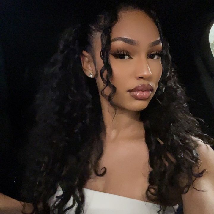 Profile Picture of MICKYWEEKES (@mickyweekes) on Tiktok