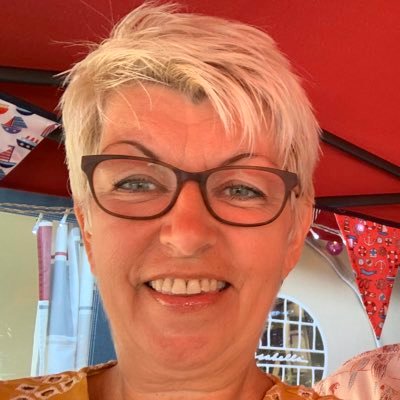 Profile Picture of Debbie Shutts (@debbie_shutts) on Twitter