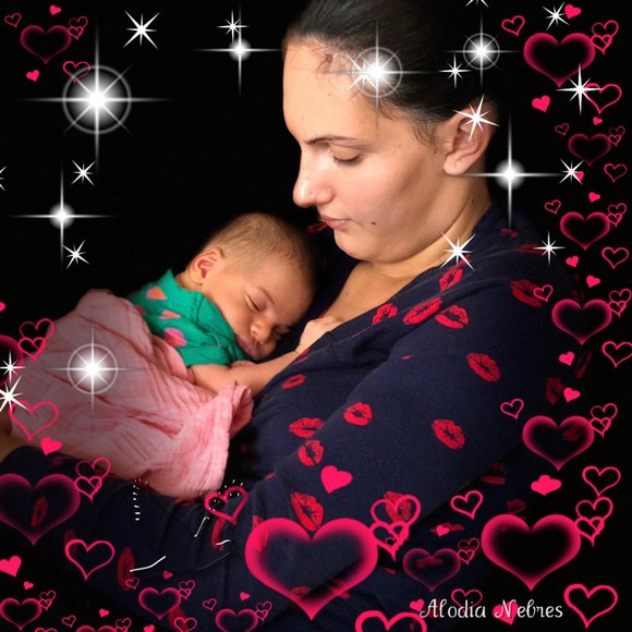 Profile Picture of Mana Tafti (@ilovela2006) on Poshmark