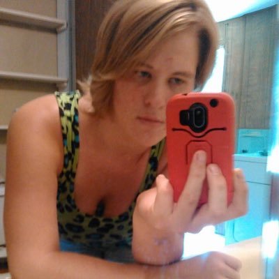 Profile Picture of Heather Mountain (@HeatherMountai9) on Twitter