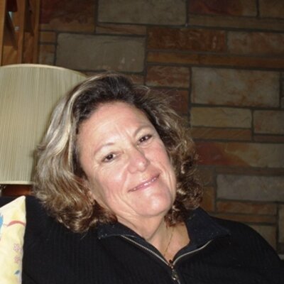 Profile Picture of Amy Lampert (@amylampert) on Twitter